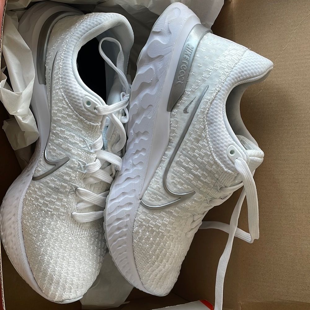 Nike Women's React Infinity 3 Running Shoes Size 9
